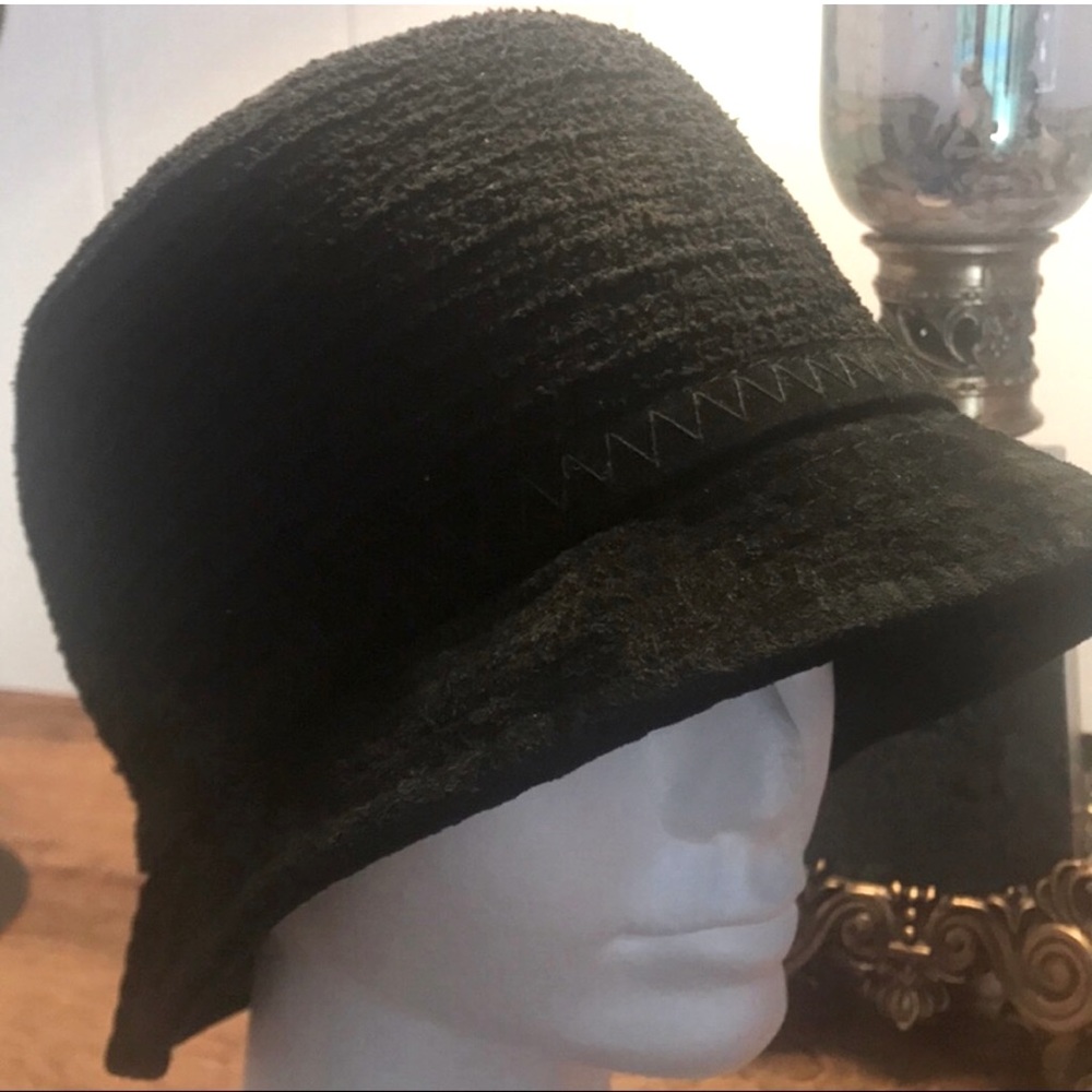 BETMAR Warm Plush Hat